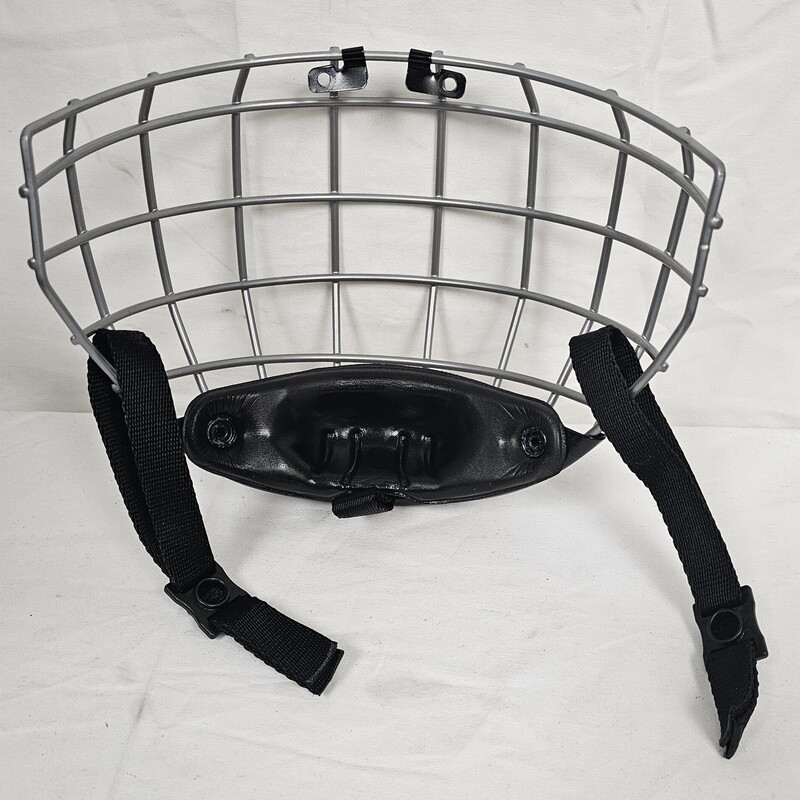 CCM FL40 Hockey Helmet Cage, Silver, Size: S, pre-owned in great shape