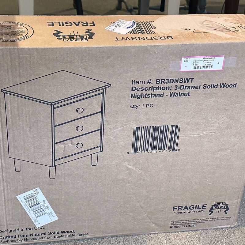 3 Drawer Night Stand

Walnut Stain
Still in Box - Needs to be Assembled
25 x 15