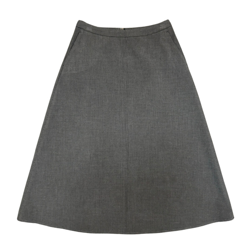 Kit And Ace Glen Check Skirt<br />
Colors: Gray and Black<br />
Size: 4