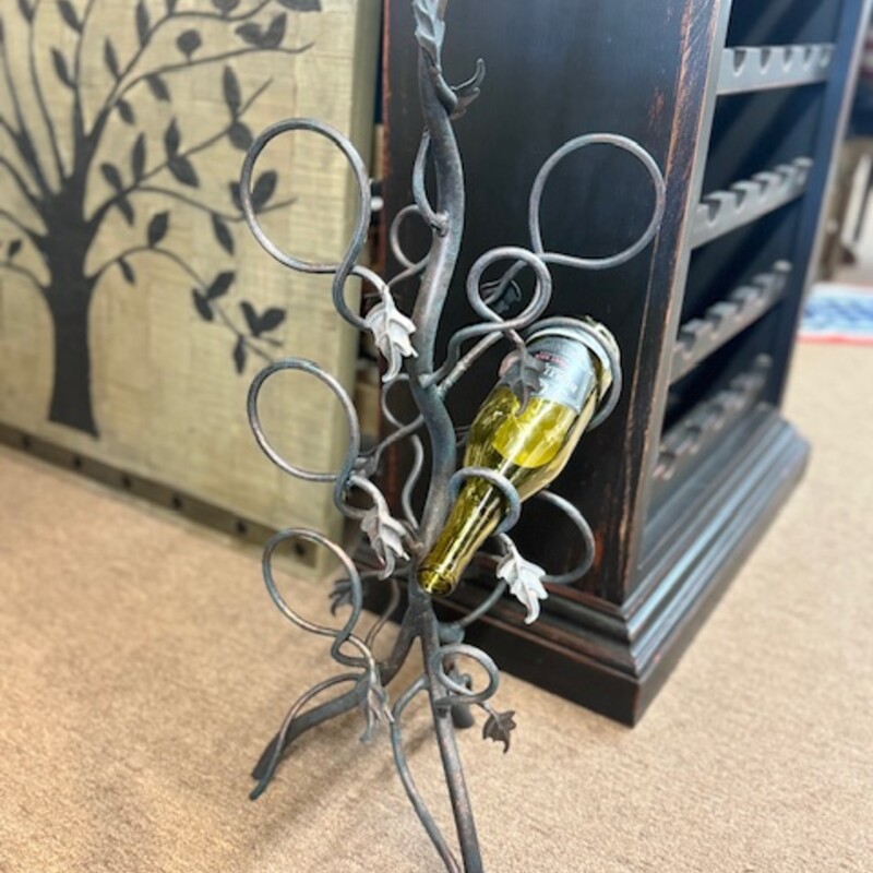 Iron Leaf Twisty WineRack