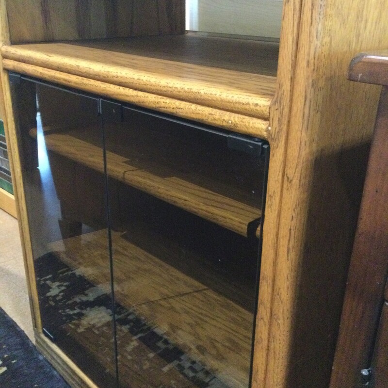 Wood W/ Glass Doors, None, Size: H72

33h X 24W X17D

FOR IN-STORE OR PHONE PURCHASE ONLY
LOCAL DELIVERY AVAILABLE $50 MINIMUM