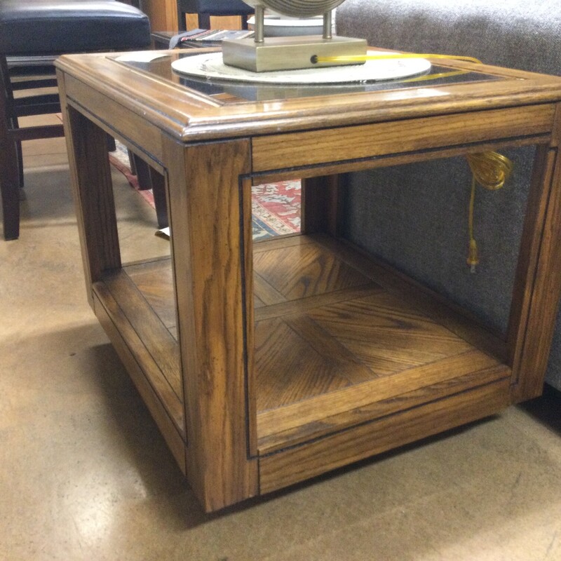 End Table, End Tabl, Size: R4158

22H X 21W X 26D

FOR IN-STORE OR PHONE PURCHASE ONLY
LOCAL DELIVERY AVAILABLE $50 MINIMUM