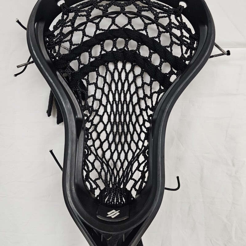 StringKing Complete 2 Sr D-Pole
StringKing Legend Sr Head w/ Semi-Soft Mesh
StringKing A Series 380 gram 60in Aluminum Alloy Shaft
Mid-Pocket
Size: Mens
Complete Stick
Head Color: Black
Mesh Color: Black
String Color: Black
Shaft Color: Black
Lace Color: Black
Pre-Owned: Like New Condition
Like New w/ only a few very minor scratches on scoop.
Mesh, strings, and laces are like new.
Shaft is in like new condition.  Straight w/ no dents.  Only a few very minor scuffs.
