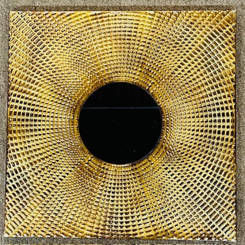 Scott Living Textured Metal Mirror
Bronze
Size: 14 x 14H