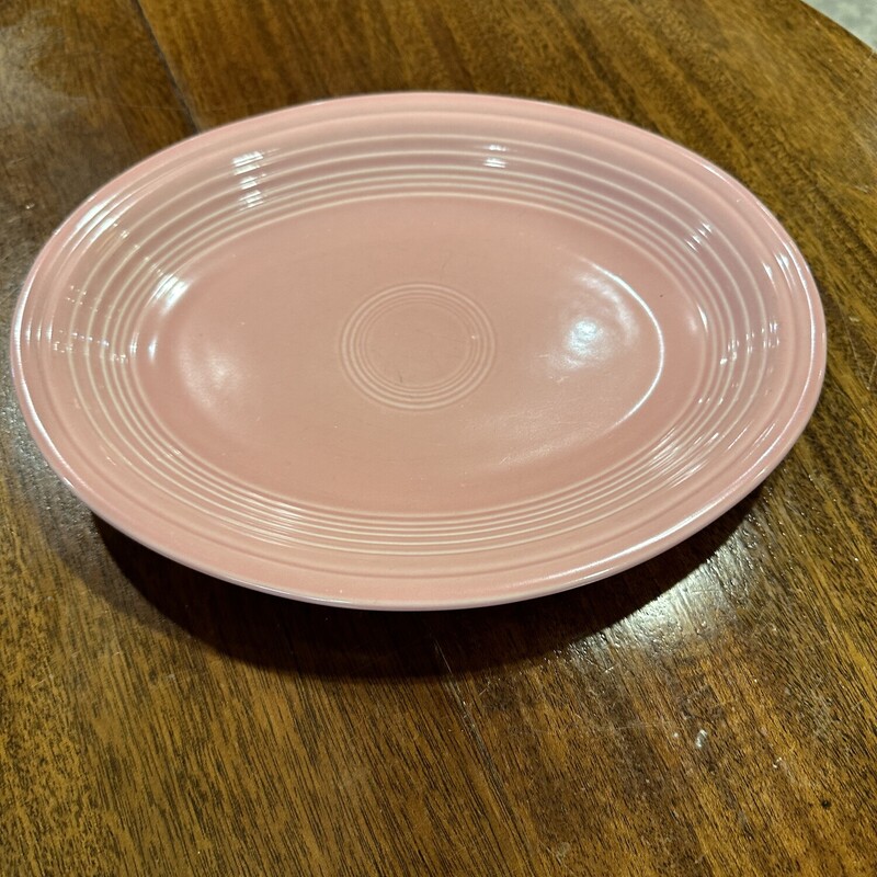 Fiestaware Platter,
Size: 11 X 9
Vintage 50s dusty rose small pink platter.
Perfect condition