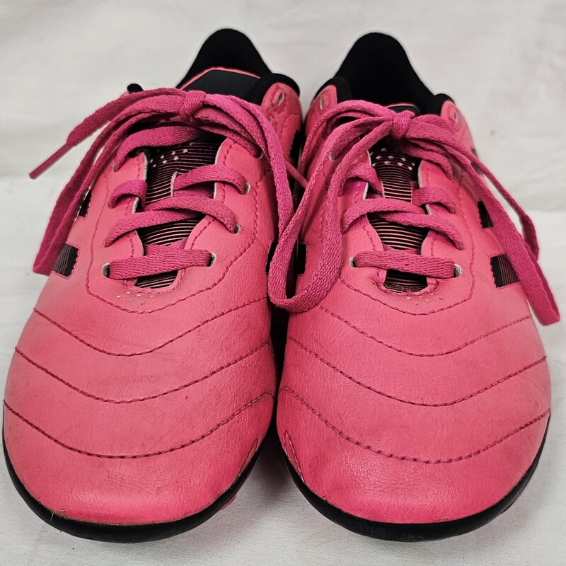 Adidas Pink Soccer Cleats, Size: 2.5, pre-owned