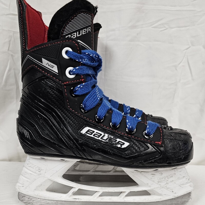 Bauer NS Junior Hockey Skates, Size: 1, (shoe size 2), pre-owned