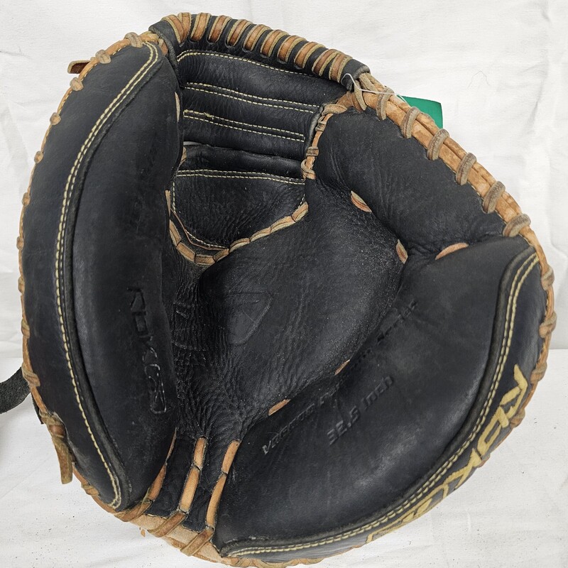Reebok VR6000 Pennant Series Catchers Mitt, Right Hand Throw, Size: 32.5in, pre-owned