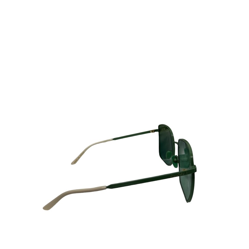 Gucci  Model : GG0802S
Green Frames
Some light stratches