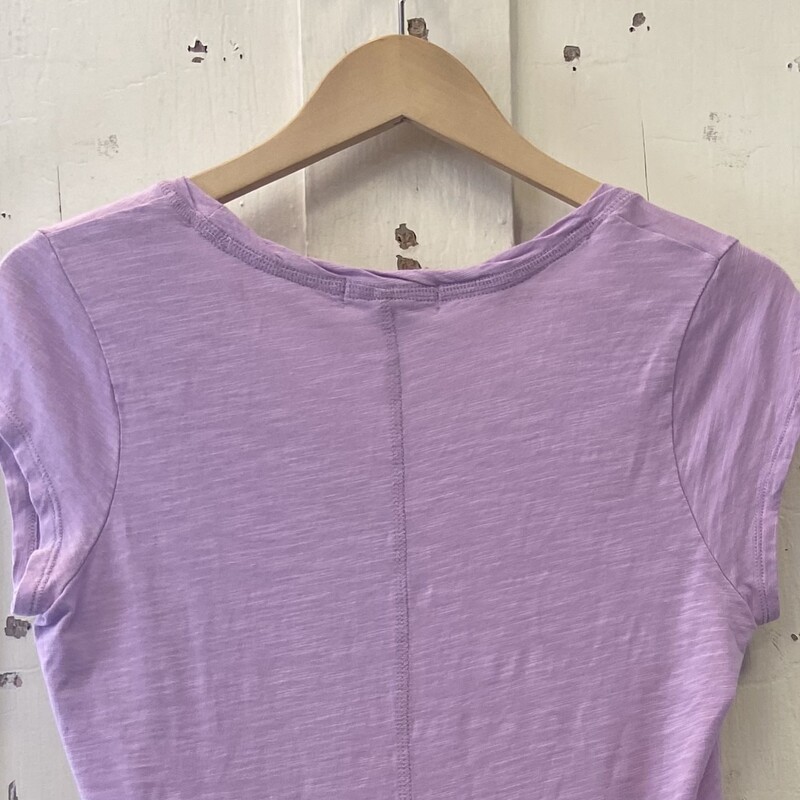 Lilac Scoop Tee<br />
Lilac<br />
Size: Small