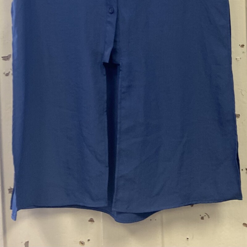 Blu Cap Slve Bttn Shirt<br />
Blue<br />
Size: Large