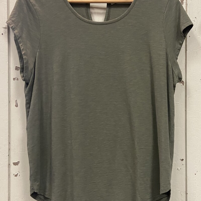 Olive Open Back Tee<br />
Olive<br />
Size: XL