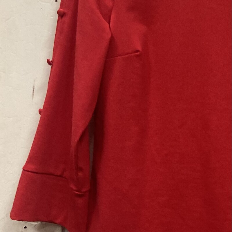Red Bttn 3/4 Slve Top
Red
Size: S - P