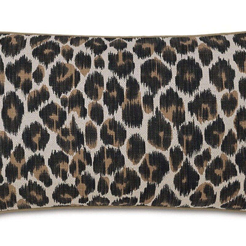 Eastern Accents Bagira

Size: 15x26

Decorative pillow in a leopard animal print fabric
Reverses to Vivo Bisque
Small welt edge finish
Pillow insert of your choice included
Zipper closure for easy care
Dry clean only