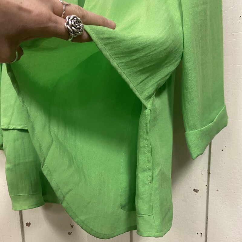 Green Linen Jacket<br />
Green<br />
Size: L R $168