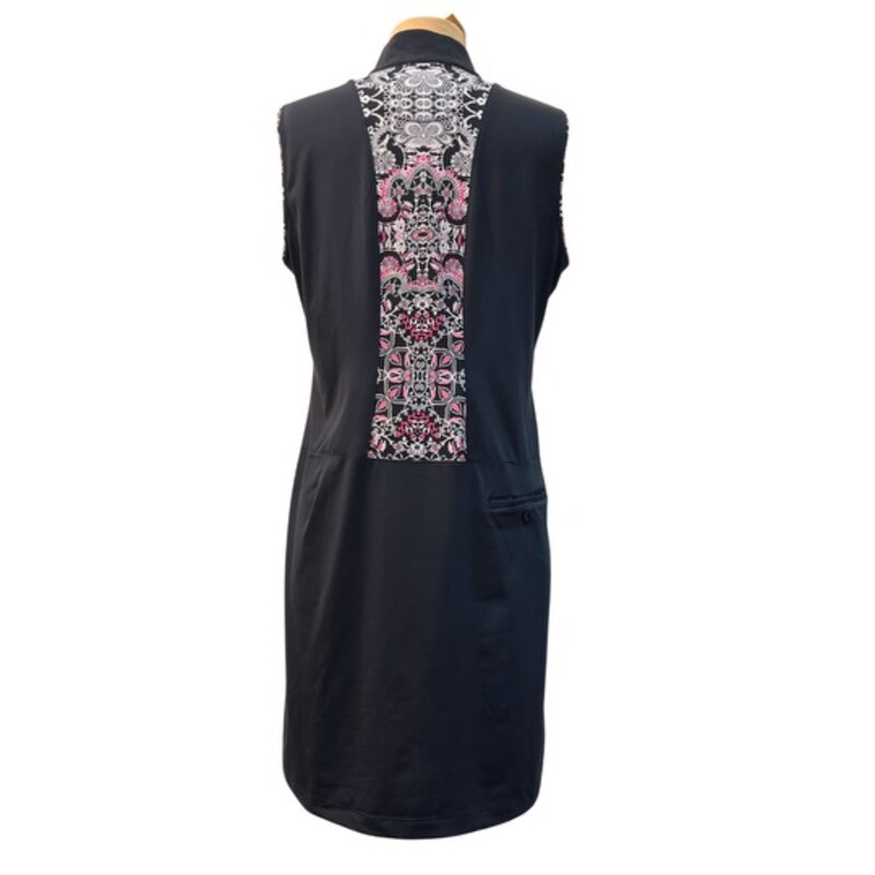 EP Golf Dress<br />
Sleeveless<br />
With Pockets<br />
Floral Detail On Back<br />
Black, White and Pink<br />
Size: Large