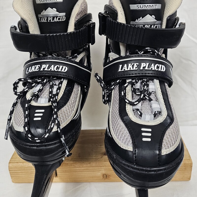 Lake Placid Summit Adjustable Recreational Ice Skates, Kids Sizes: Y10-Y13, pre-owned