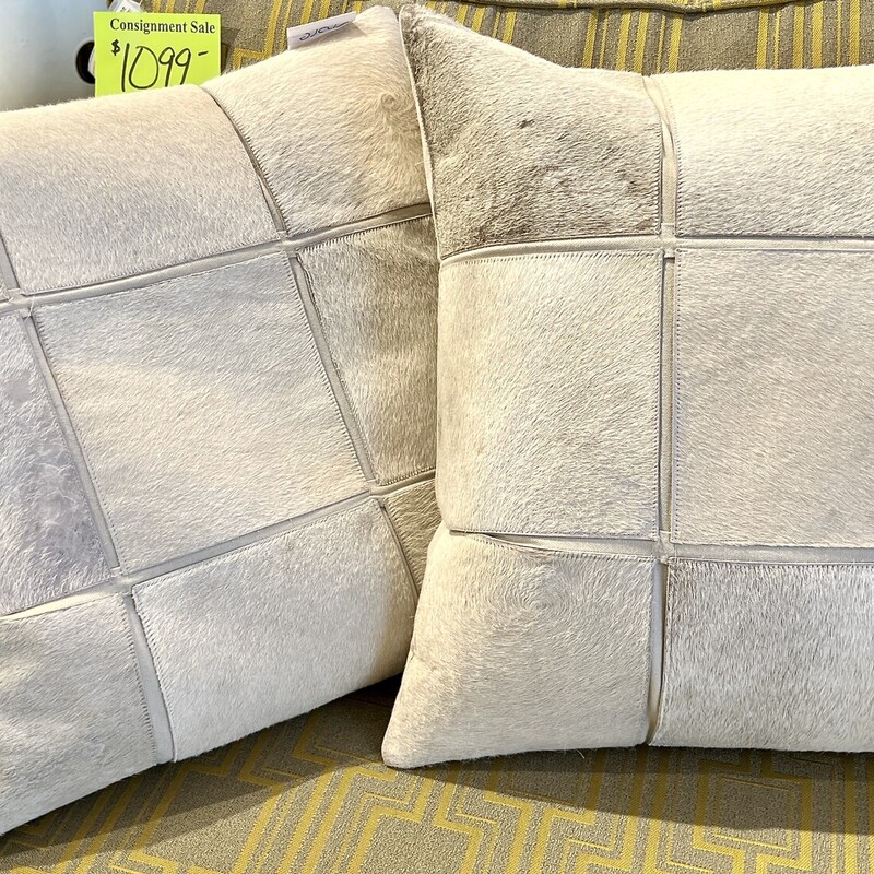 Cowhide Pillows Fibre By Auskin
Size: 20 Square

Two available