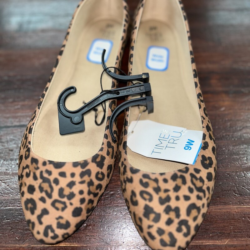 NEW A9W Cheetah Flats, Tan, Size: Shoes A9