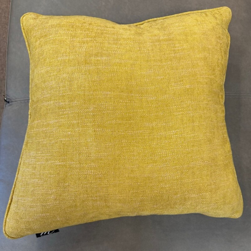 Millow Square Down Pillow
Yellow
Size: 18x18