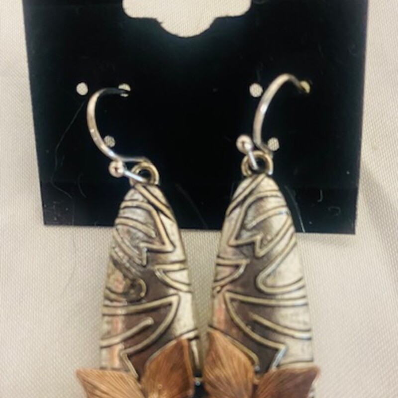 TwoTone Butterfly Earrings
Silver Rose Gold Color
Size: 1.5H