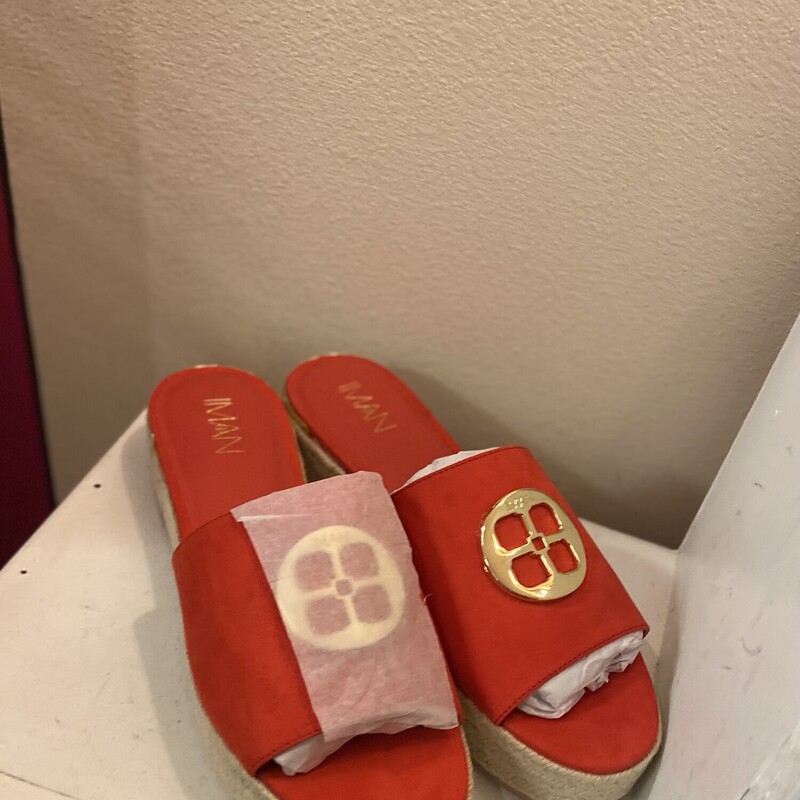 NIB Reddish Esp Sandal<br />
Reddish<br />
Size: 11