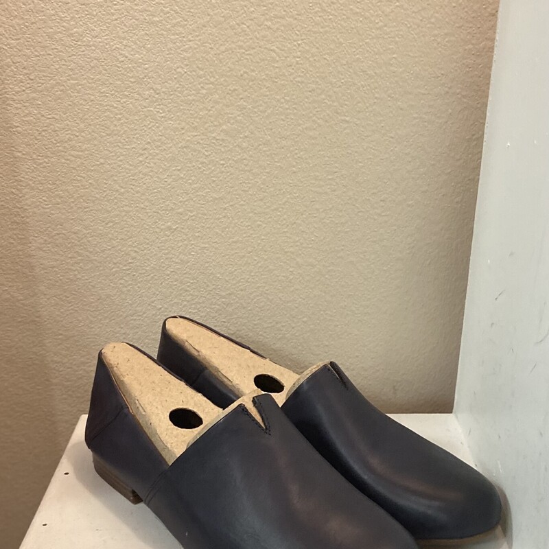 NIB Navy Leather Loafer