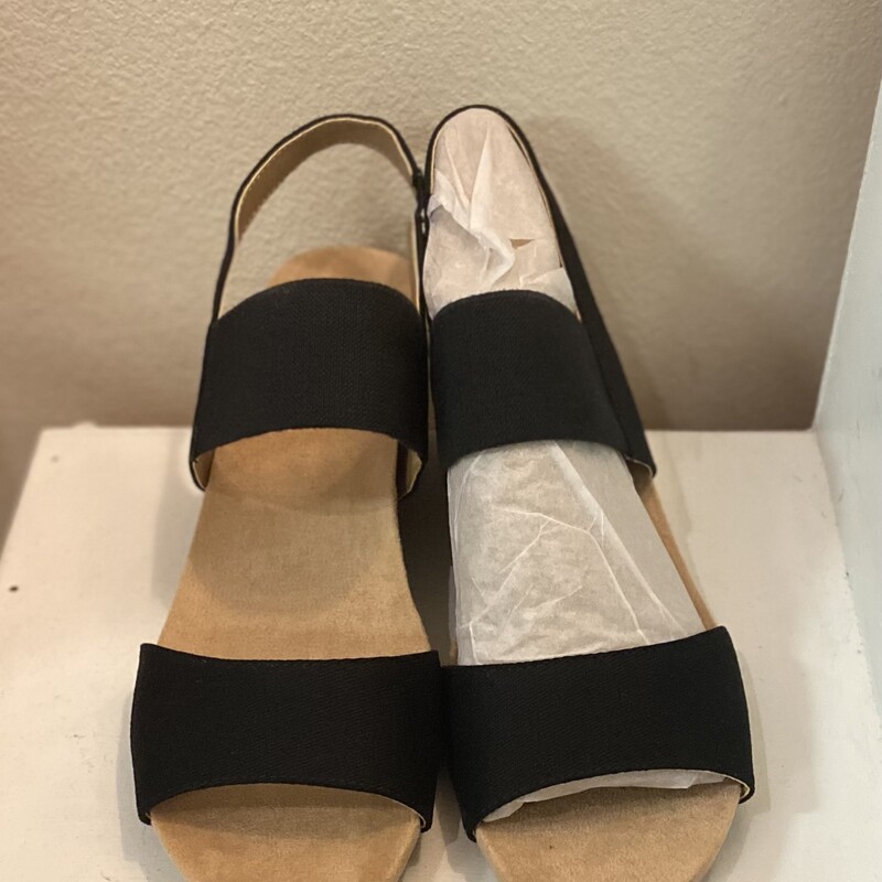 NEW Blk Fab Cork Sandal<br />
Black<br />
Size: 11