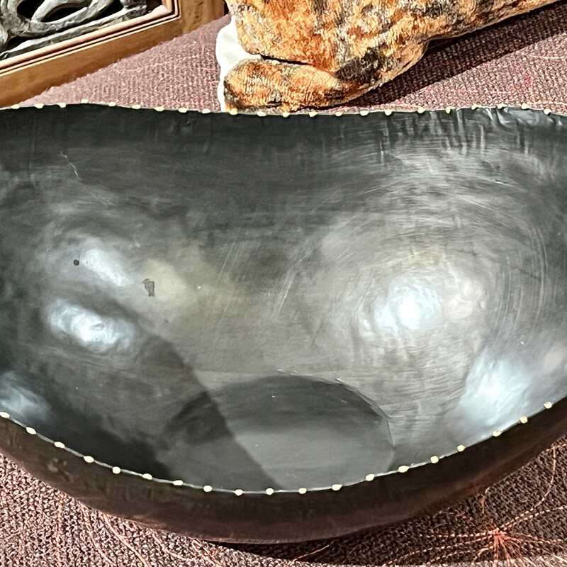 Bowl, Metal, Size: 16x11x6