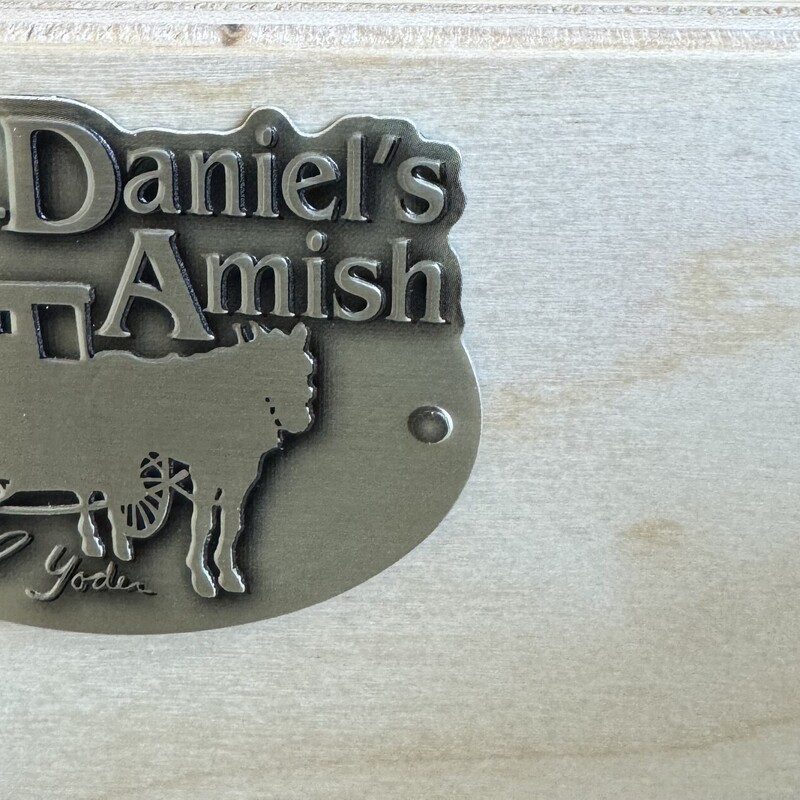 Daniel's Amish Chest/ Dresser<br />
<br />
Size: 37x18x55H