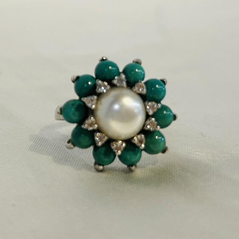 925 Turquoise Pearl CZ Flower Ring
Turquoise Silver White Size: 10.5