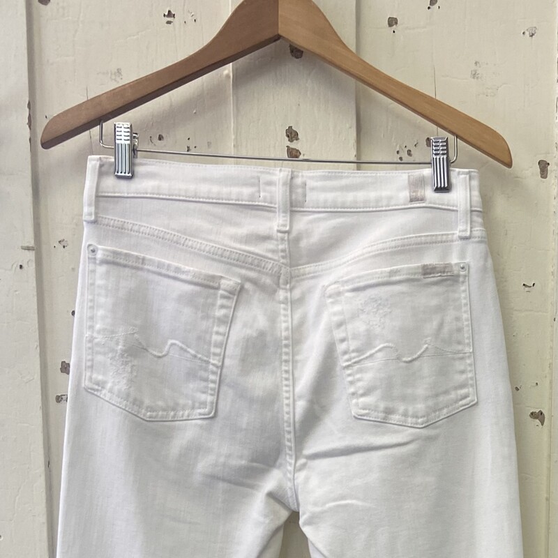 Wht Den Dstrss Jeans<br />
White<br />
Size: 8 R $113