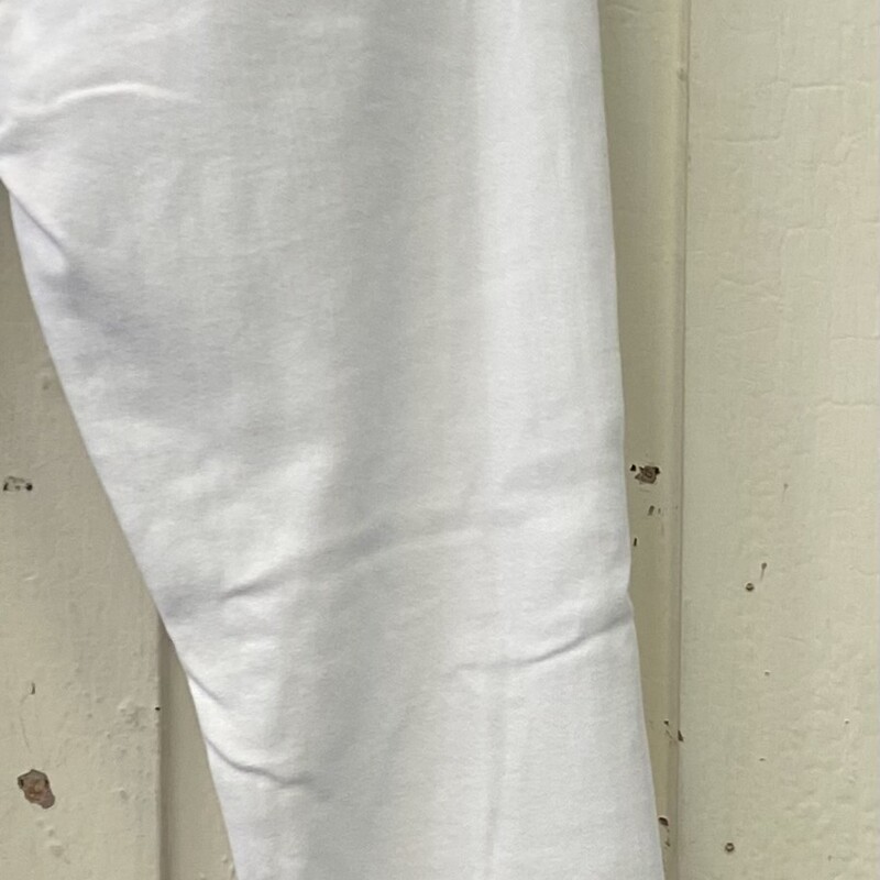 Wht Den Dstrss Jeans<br />
White<br />
Size: 8 R $113