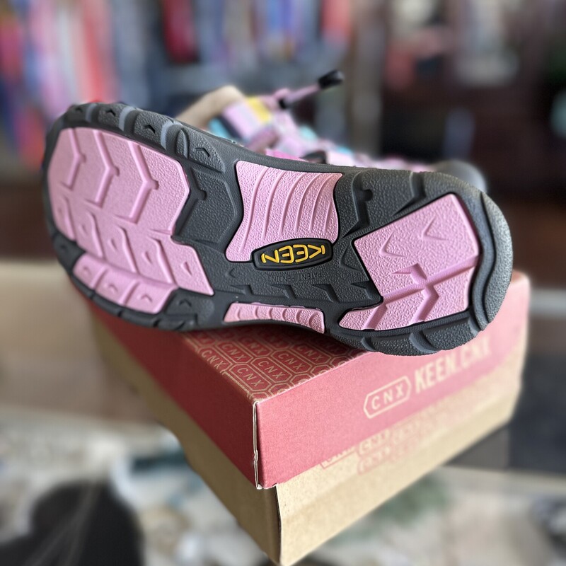 NEW Youth Keen Sandles, Pink, Size: 4 $23.99
Original Price $49.99
All sales are final. No Returns
Pick up within 7 days of purchas or have it shipped.
Thank you for shopping with us :)