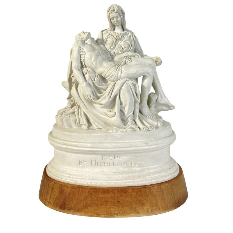 Austin Porductions Pieta by Michelangelo Sculpture
White Tan Size: 8 x 11H