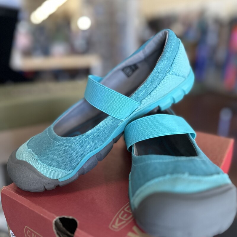 NEW Youth Keen Mary Janes, Baltic, Size: 5 $24.99
Original Price $59.99
All sales are final. No Returns
Pick up within 7 days of purchas or have it shipped.
Thank you for shopping with us :)