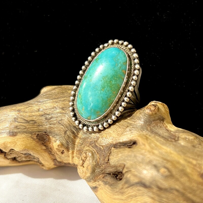 Large oval turquoise ring