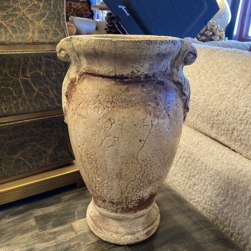 Clay Urn

Size: 12Hx8W
