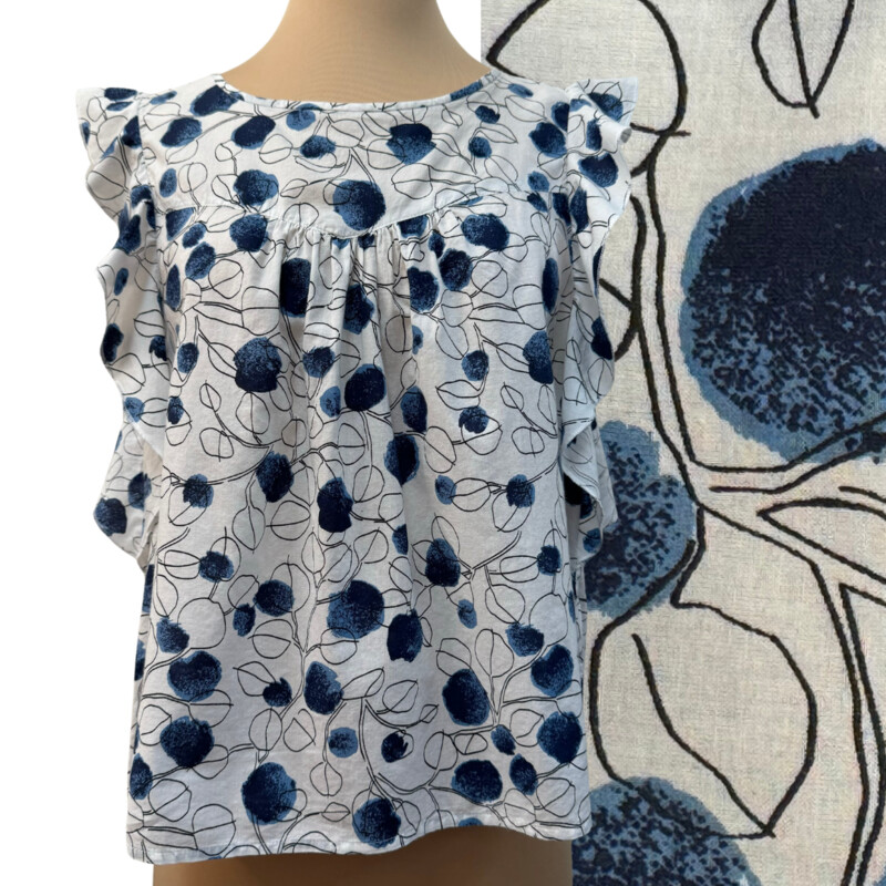 Lilla P Leaf Print Top
100% Cotton
Color: White and Navy
Size: Small