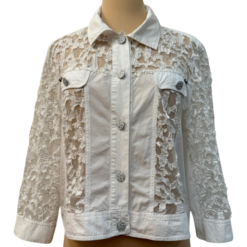 Chicos Light Jacket<br />
Mesh Netting<br />
Color: White with Beige Stitching<br />
Size: Large