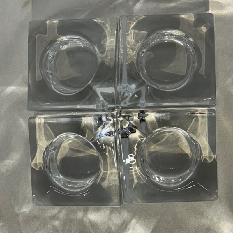 Set of 4 Orrefors Edgy Votives<br />
Clear, Size: 6x5H