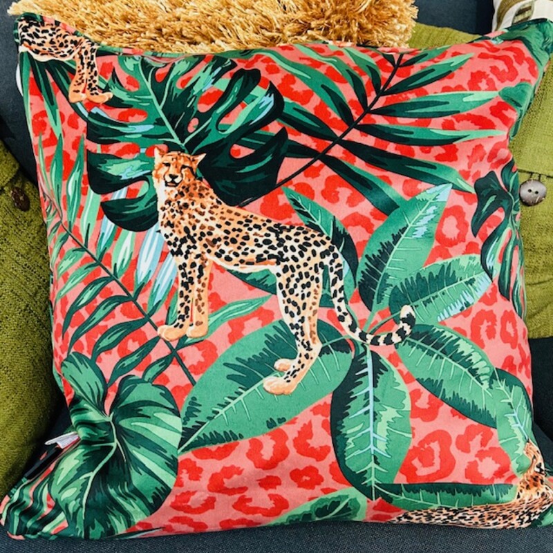 Large Cheetah Leaf Print Square Pillow
Green Red Tan
Size: 22 x 22