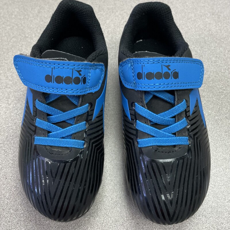 Diadora Soccer Cleats, Black/Blue, Size: 9T