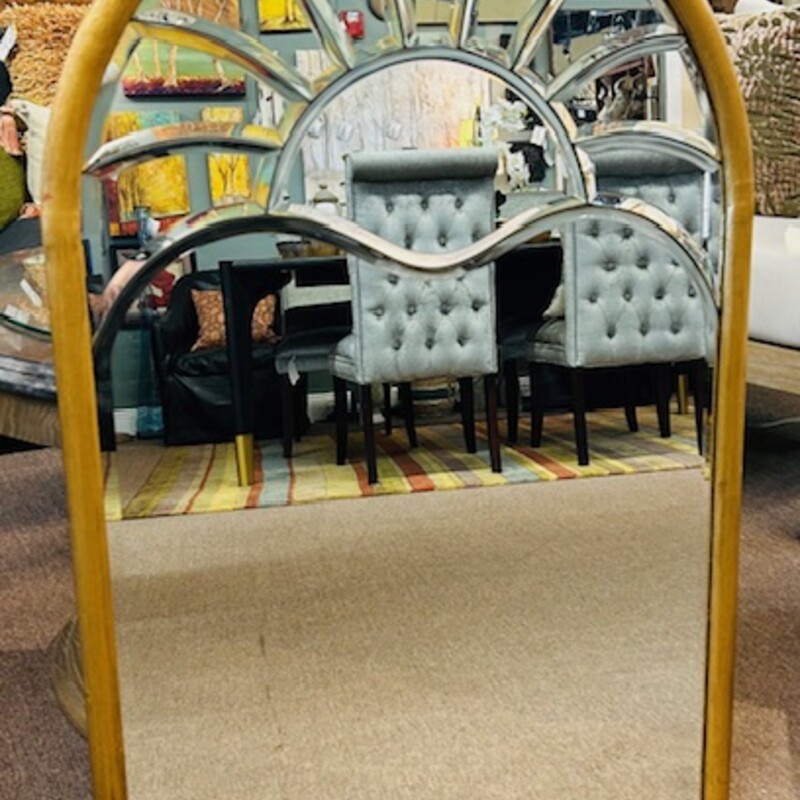 LaBarge Beveled Arch Top Mirror
Gold Silver Size: 24.5 x 38H