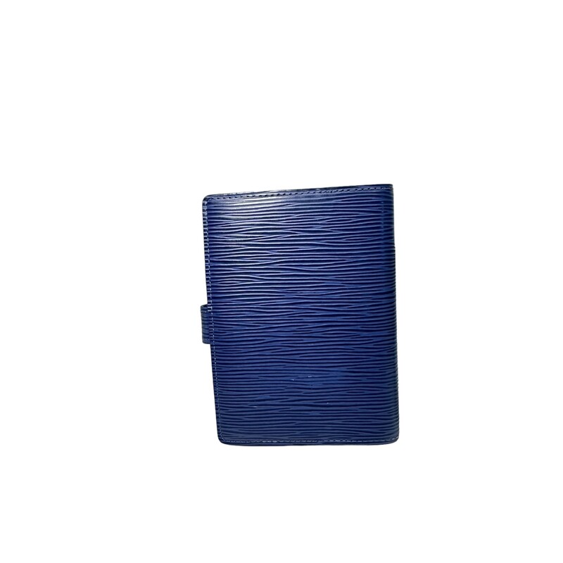 Louis Vuitton Limited Epi, Blue
Dimensions : 4.25” x 5.75”
Code: CA1005