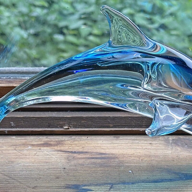 Aqua Glass Dolphin 10 X 4