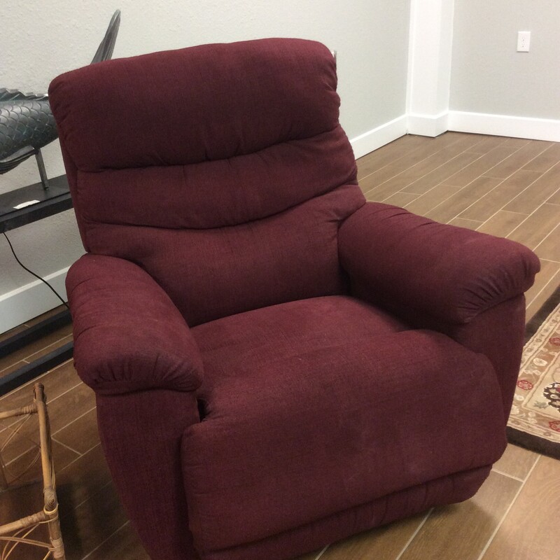 This electric recliner from Lazboy is in very good condition, Comfy and cozy...