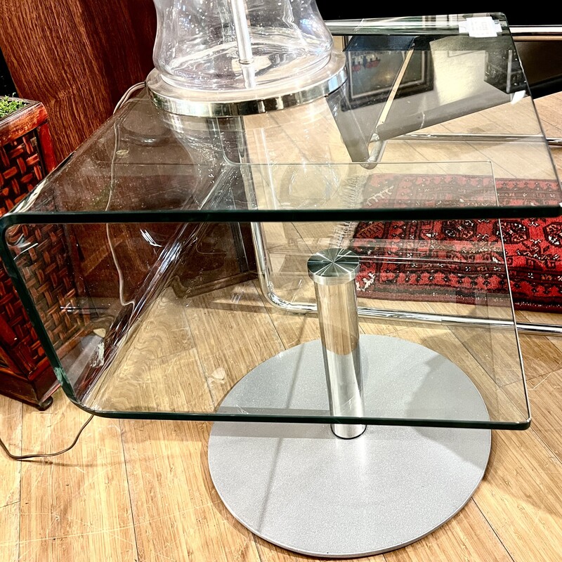 Table Side, Glass, Size: 26x16x20