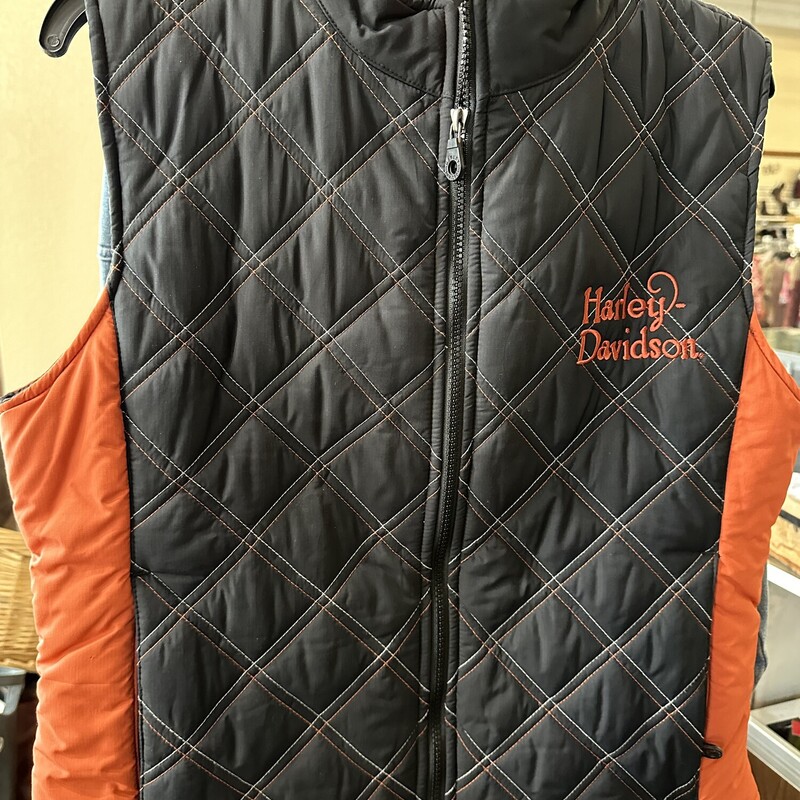 HD Quilted Vest, Black and Ornage Harley Colors, Size: Large Womens<br />
All Sales Are Final<br />
No Returns<br />
<br />
Pick Up In Store Wirhin 7 Days of Purchase<br />
or<br />
Have It Shipped<br />
<br />
Thank You For Shopping with Us:-)