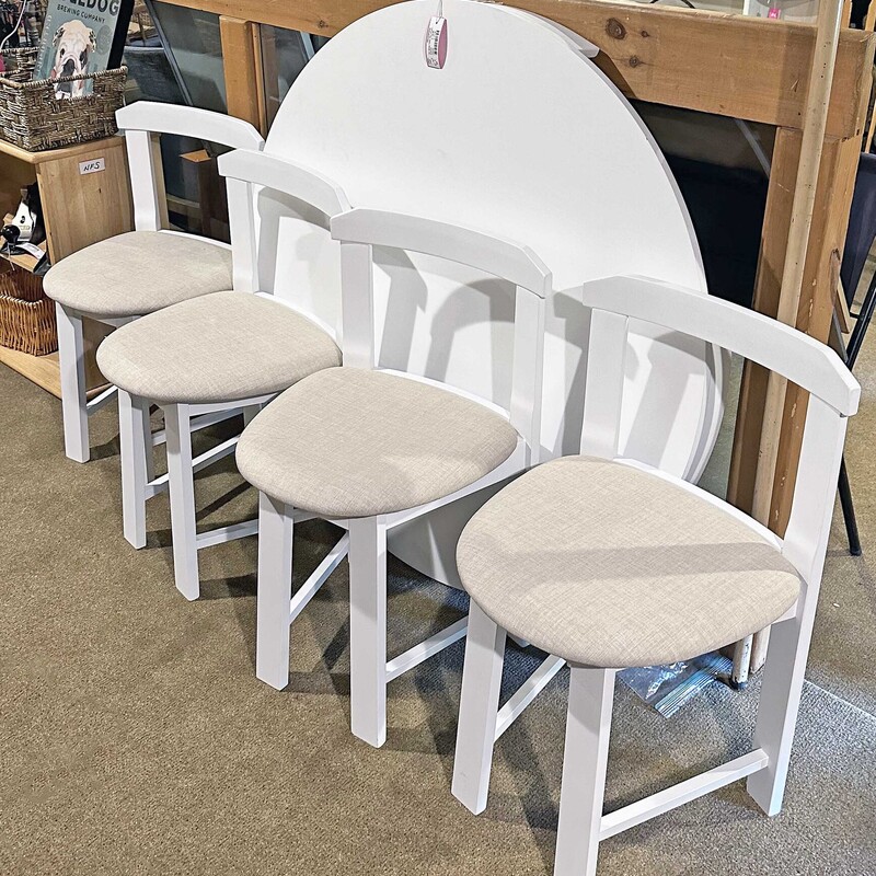 Rd White Table W/4 Chairs